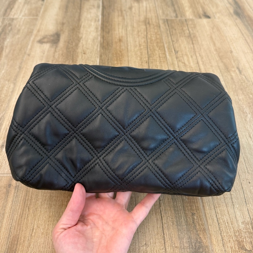 Tory Burch Fleming Soft Clutch - Picture 2 of 4